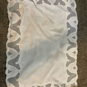 Elegant White Lace dining mats. (Set of 4)